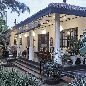 *** Guest house The Icebear Sri Lanka